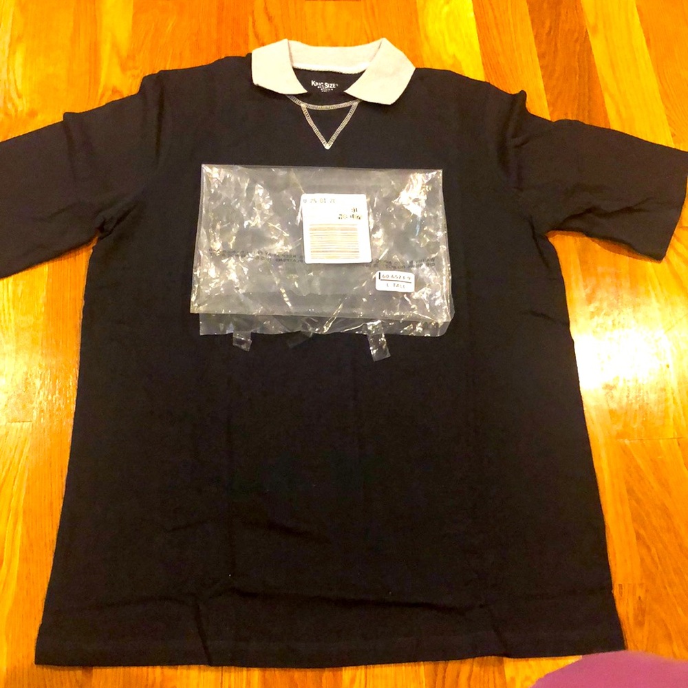 Collard black tee, L tall, for the big and tall sexy men .